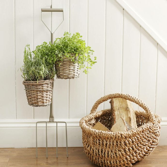 Garden fork deco decoration herbs wicker basket planter