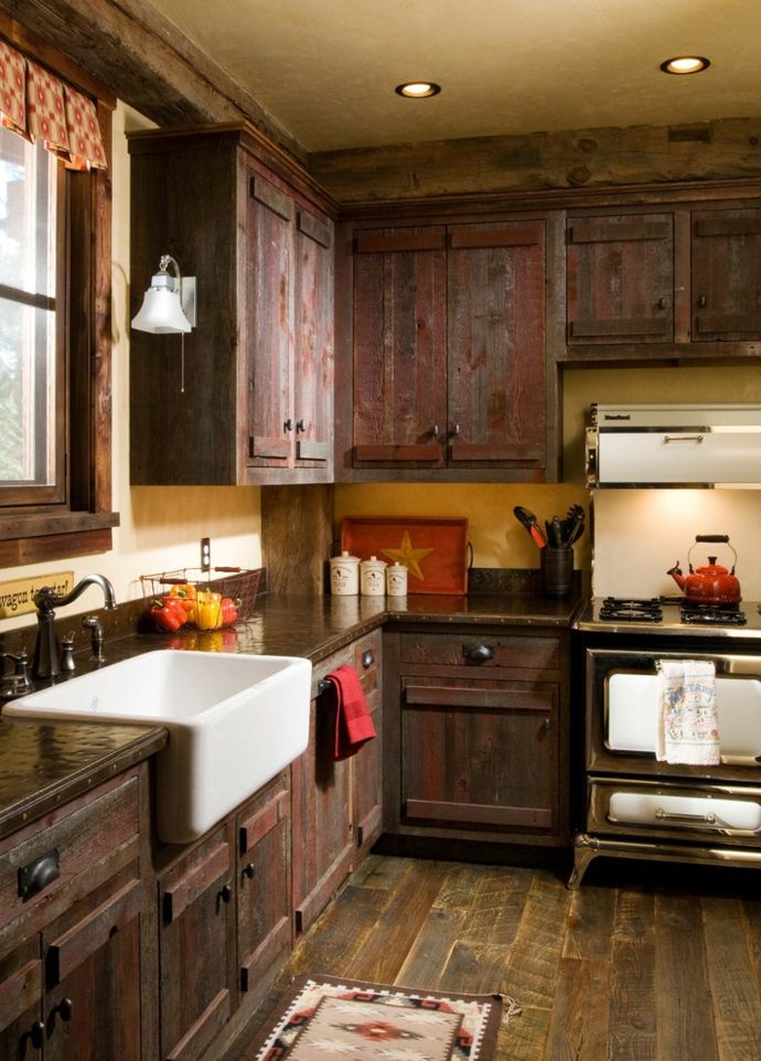 Großküchenplanung Küchenschränke altmodisch Holzboden Marmor Waschbecken-Rustikal Design Einrichtung Küche