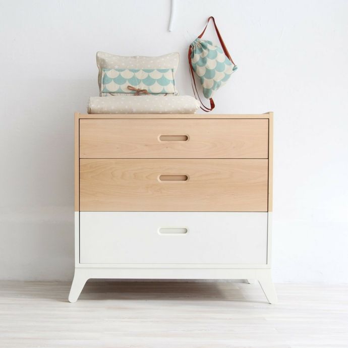 Chest of drawers with three drawers