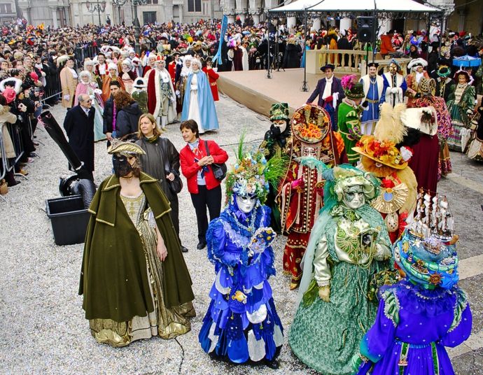 Kostümideen aus Venedig-Karneval