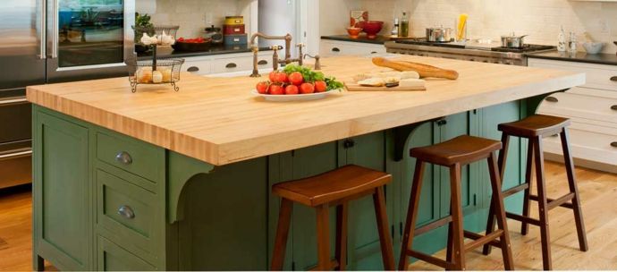 Küche Kochinsel Arbeitsplatte Holz Barhocker rustikal