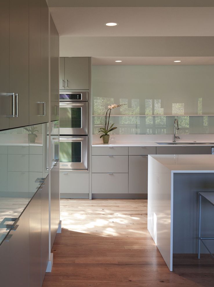 Modern kitchen Beautiful, high-gloss modern kitchens