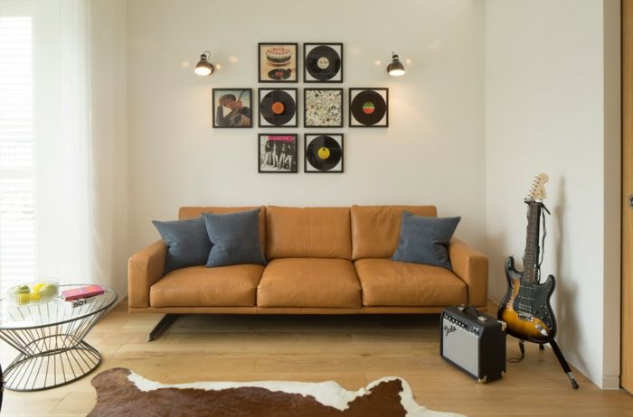 Bei lauten Nachbarn sollten Sie sich eine Lärmisolierung überlegen-Lärmschutz Schallschutz Wohnzimmer Haus