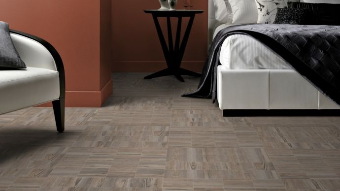 Bodenbelag in Holzoptik fürs Schlafzimmer-Bodenfliesen moderne Textur