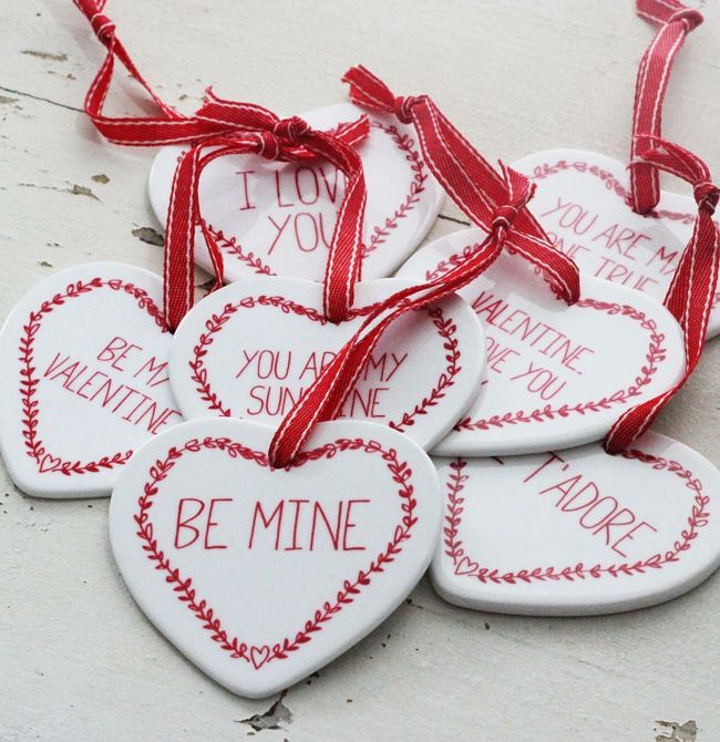 Decorative hanger in heart shape-Valentine's Day gift ideas