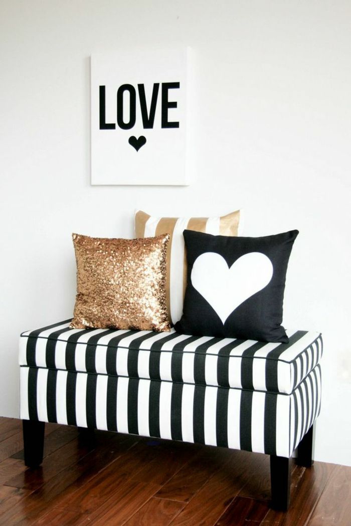 Design in gold black and white modern decoration ideas for Valentine's Day