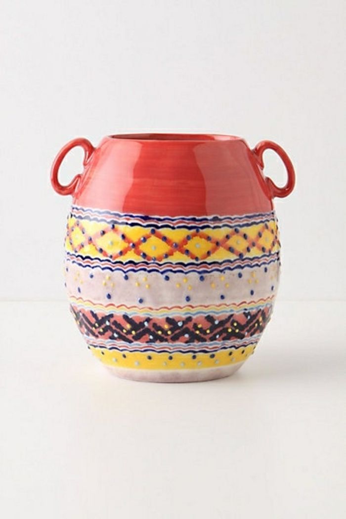 Creative idea for vase made of porcelain in red-Modern ideas for vases DIY