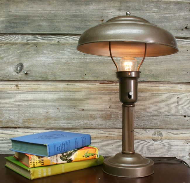 Vintage-look lamp - beautiful decoration ideas