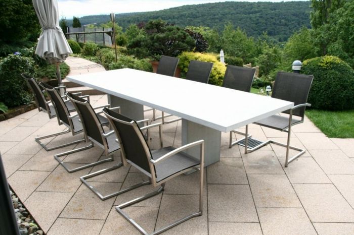 Minimalistic design in outdoor garden furniture sets