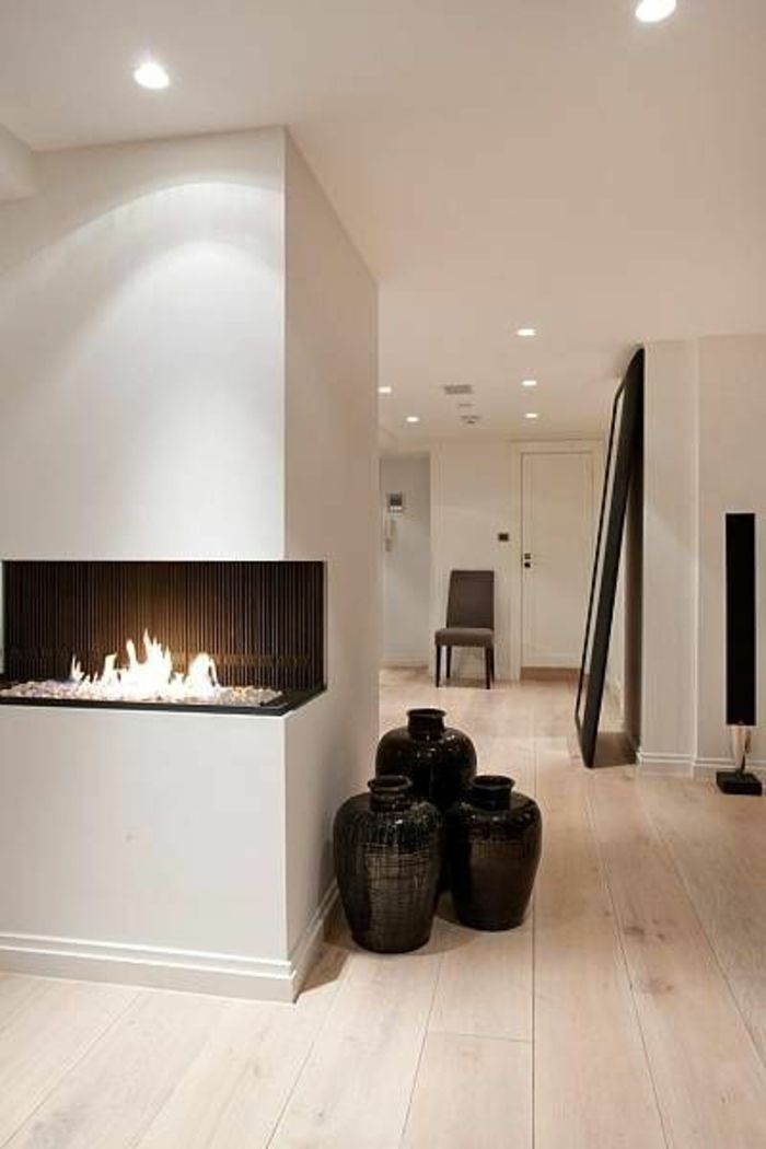 Black floor vases-Decorative floor vases in contemporary design