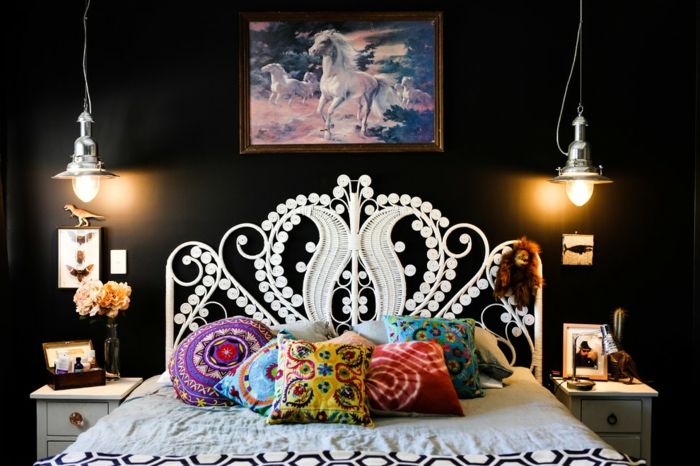 Schwarze Wandfarbe-Eklektisches Design Schlafzimmer