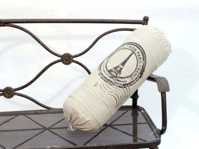 Bench, throw pillow-beautiful decorating ideas