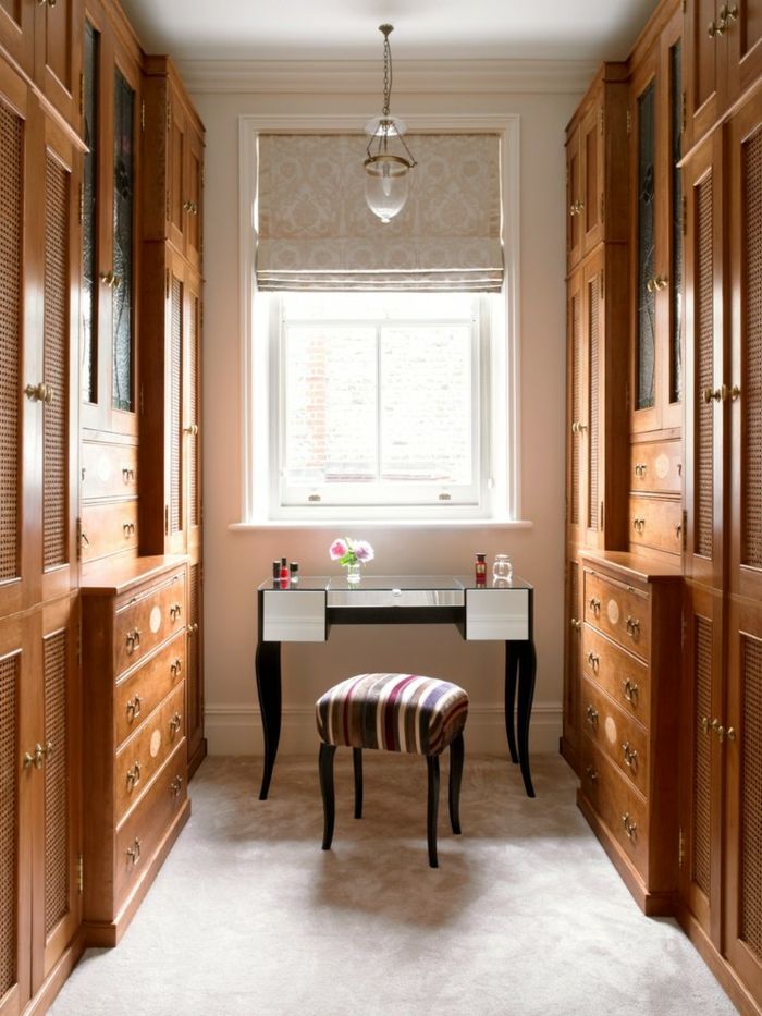 Traditional dressing room with dressing table-open walk-in closet