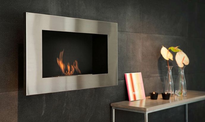 Wall-mounted bioethanol fireplace without a chimney