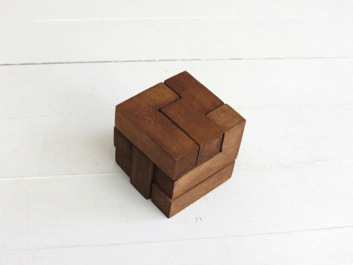 Cube puzzle-linden wood designer office