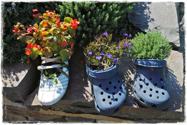 verbrauchte Schuhe in Blumentöpfe umwandeln Gartendeko - Ideen
