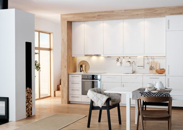 weiße Küche im skandinavischen Stil- Skandinavisches Design