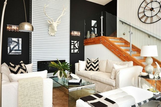 weiße Möbel, Wanddekoration, Treppe aus Holz, Wohnzimmer-Einrichtungstrends