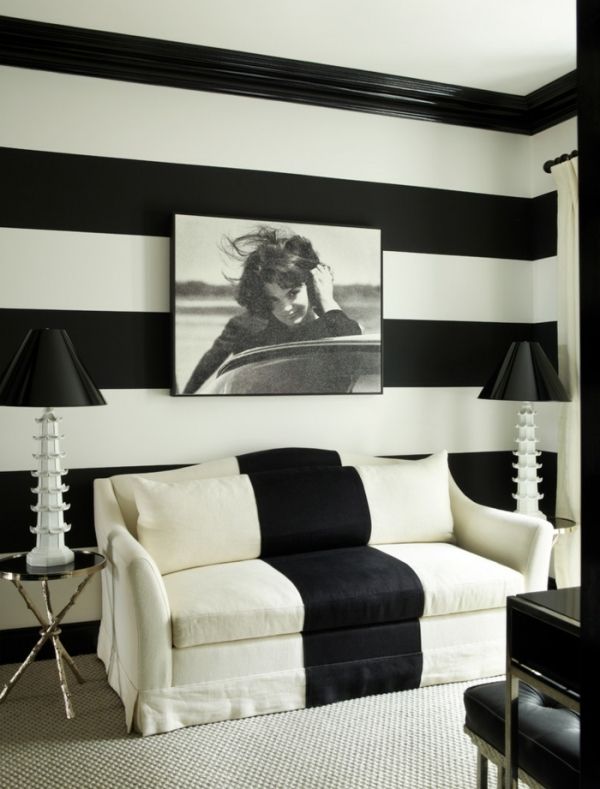 Symmetrische Einrichtung für gelungenes Wohndesign - Trendomat.com