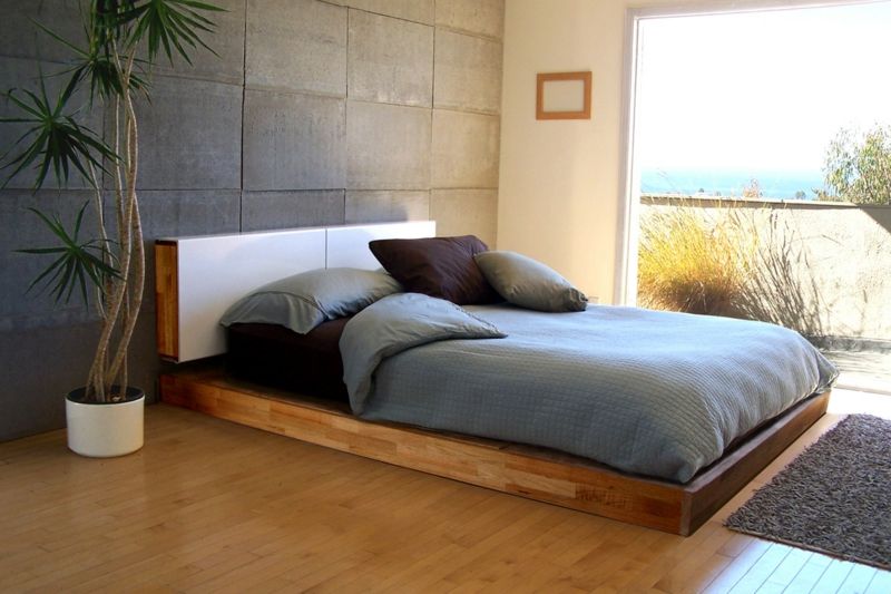 Wood bed DIY Bauhaus look