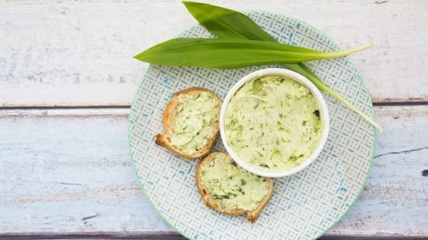 Make herb butter yourself