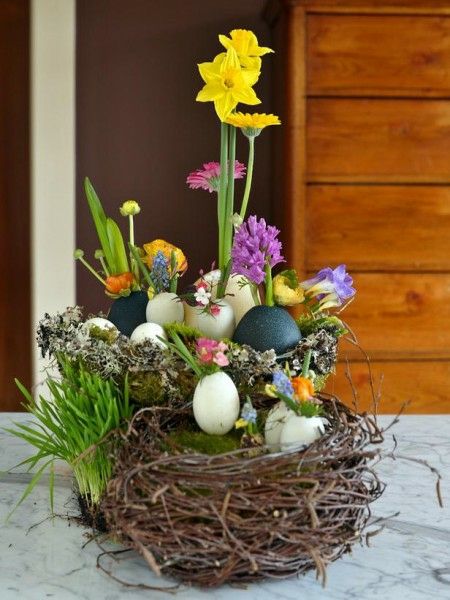 Easter basket daffodils Easter decoration centerpiece