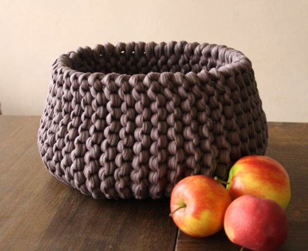 Knitted basket for fruit home accessories