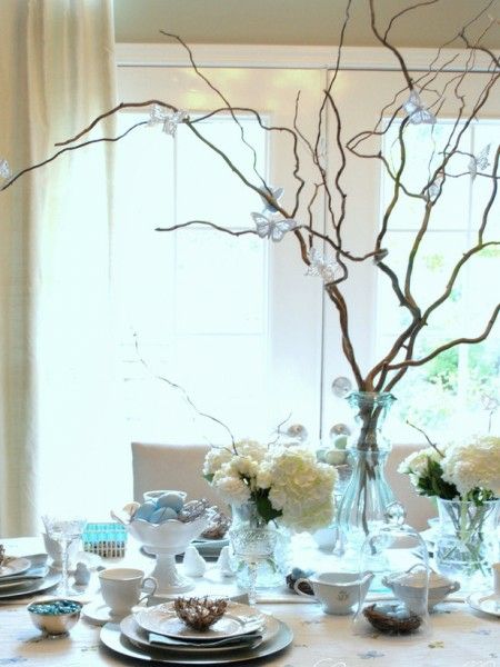 Table decoration branches Easter white