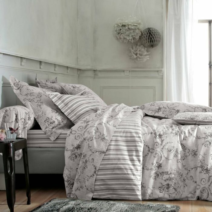 Toile-de-Jouy patterns for the shabby chic bedding ideas