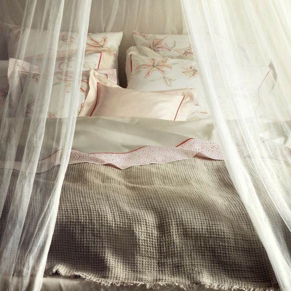 Dream with soft color home accessories