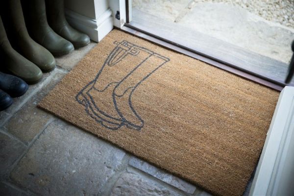 Door mat with Wellington boots design coconut mat