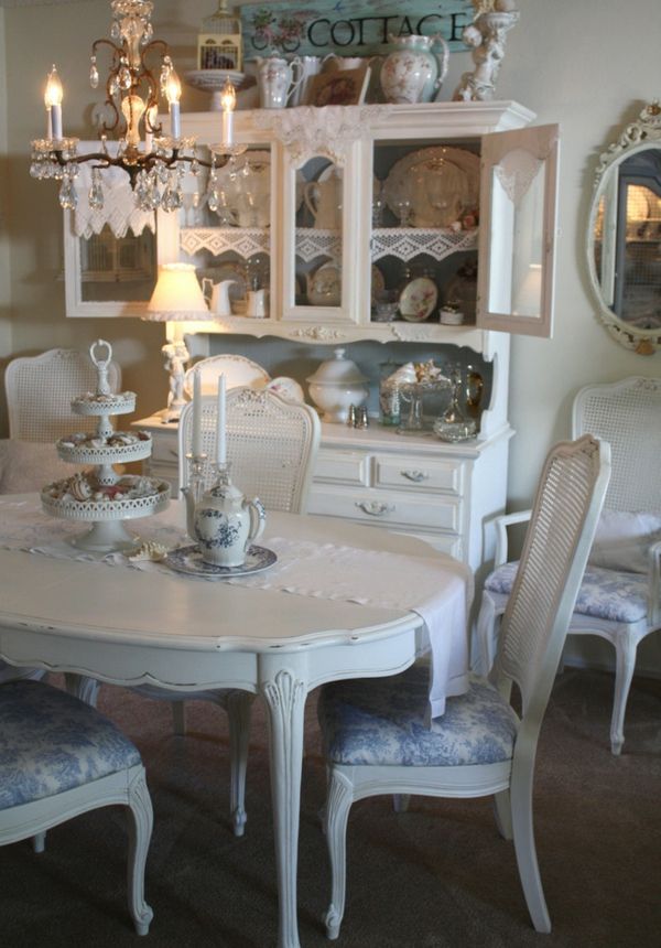 Delicate interior with heavenly dining chairs-dining table living ideas Shabby Chic