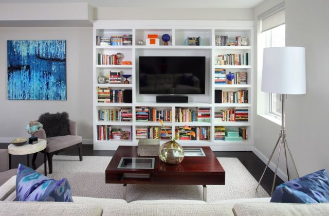 Zeitgenössiche Einrichtung des Wohnzimmers-TV-Möbel Bücherregal weiß modern