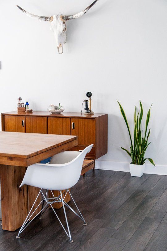 Dining room minimalist design wooden furniture