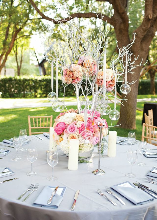 Kernstück Hochzeit Tisch Blumengesteck arrangieren