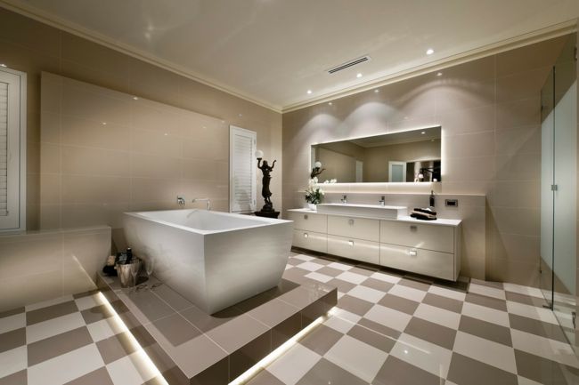 Checkerboard white beige freestanding bathtub