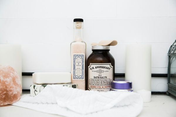 Welcome the day in the bathroom with a refreshing scented bath