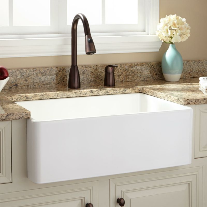 Sink with ceramic sink ensures that certain something in the kitchen