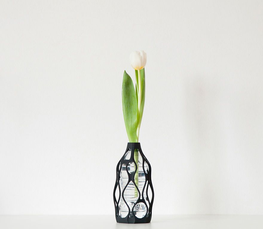 Designer vase Libero Rutilo Italy trendy 3D printing sinuous tulip