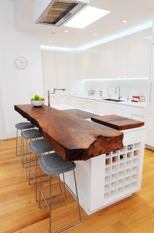 Küche Interieur Design Kücheninsel Barhocker Küchenplatte schäbig Holz weiß