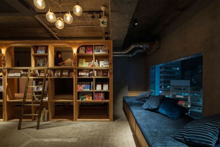 Modern Design Hostel Tokio Buch inovativ Bibliotek navy-blue bookcase upholstered sofa