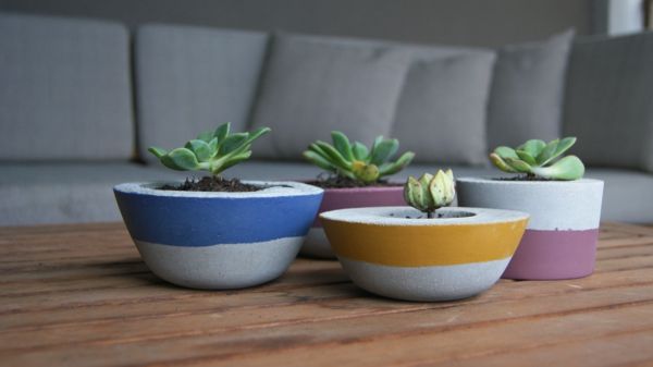 Paint plant pots yourself