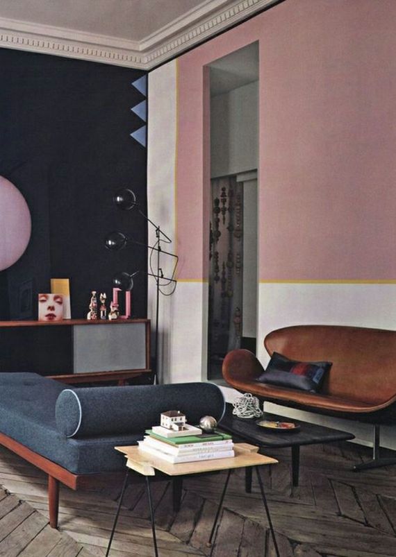 Wohnzimmer dunkelblau Pasteltönne trendiges Farbkonzept Altrosa Farbe