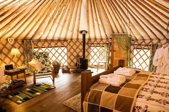 Glamping ideas double bed modern