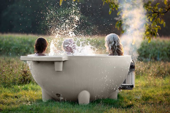 Luxus-Badewanne für den Outdoor- Bereich 