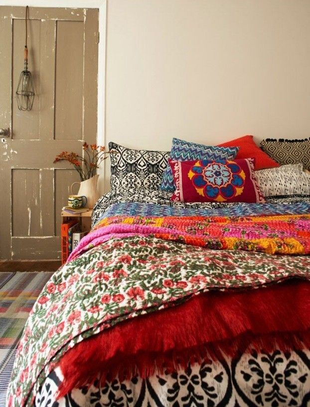 colorful bedclothes in bohemian style bedroom interior ideas