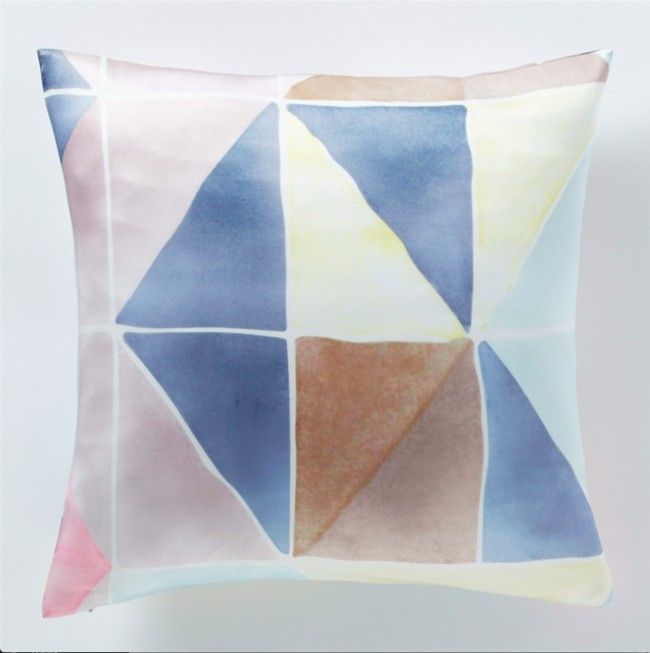Decorative pillows in trendy colors Serenity and Rose Quartz