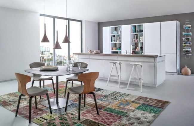 Einrichtungsideen Küche Bauhaus-Look trendy Teppich