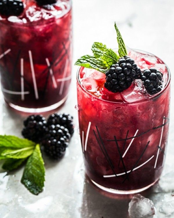 Garden Party Ideas Cocktails Mint Julep with Blackberries