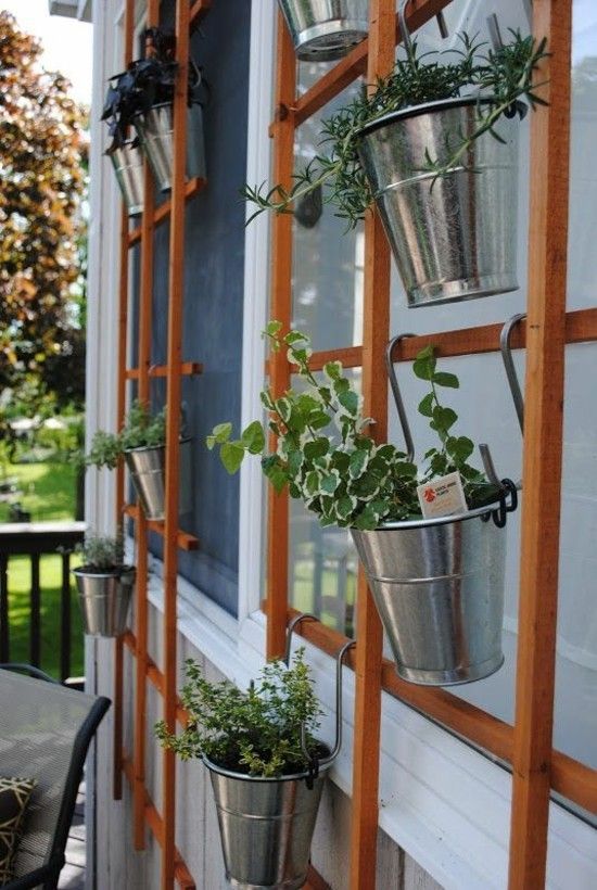 Hanging flower pot flower planter balcony garden planter
